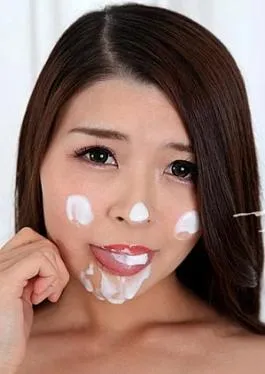 Reiko Yamanaka Muka Penuh Krim Sange Tetes Dower Bibir Keenakan