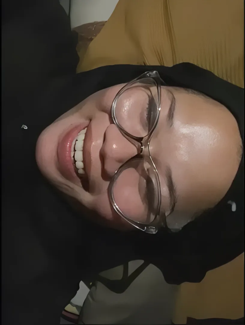 Crotin di Muka Tante Malah Kena Jilbab – Bokep Jilbab Semok