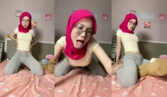 Jilbab Malay Merah Tobrut Ngewe Guling Guling Sange Berat Becek