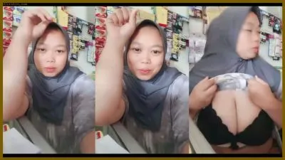 Yunita Tante Jilbab Semok Pamer Memek Nungging Di Warung Bikin Ngaceng