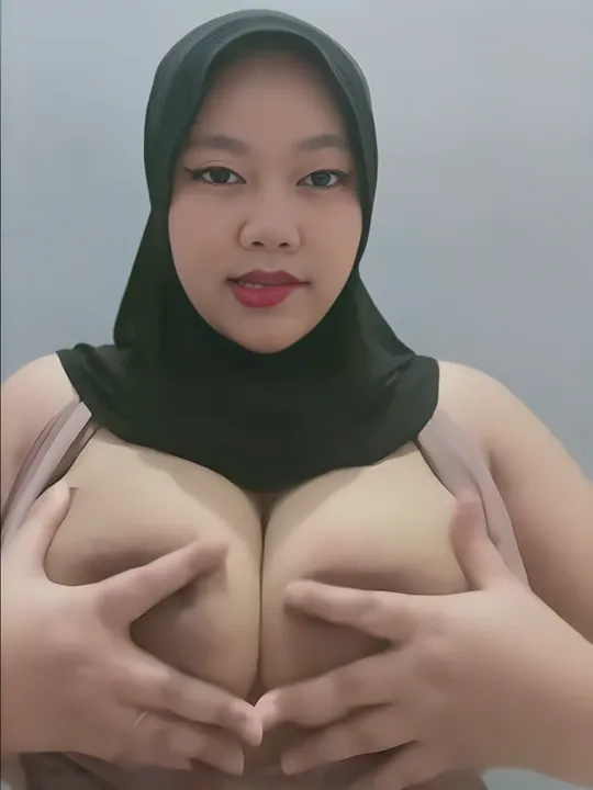 Boba Hijab Toge Binal Melet Crotin Sayang - Hijab Tobrut Sange Desah Keenakan