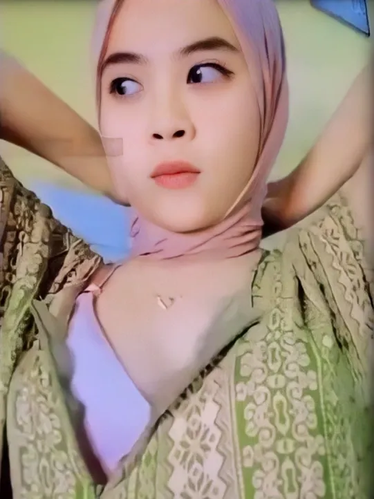 Ukhti Wajah Judes Remes Susu Kenyal Sampe Desah Keenakan